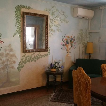 Palazzo Camozzini Apartments فيرونا المظهر الخارجي الصورة