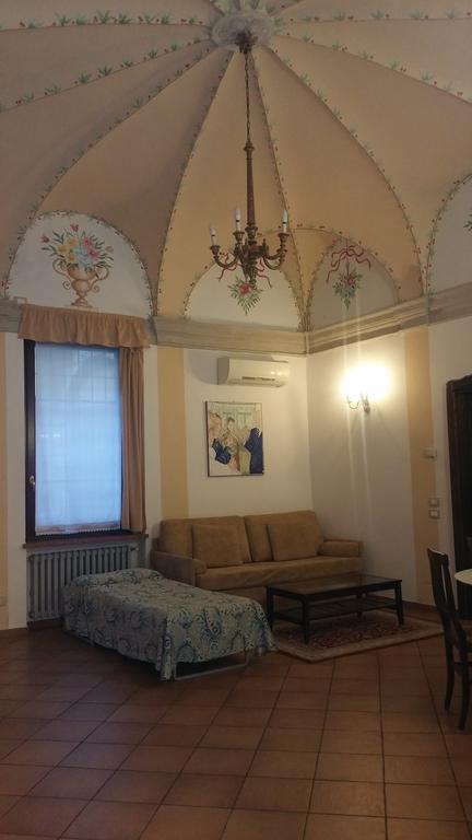 Palazzo Camozzini Apartments فيرونا الغرفة الصورة